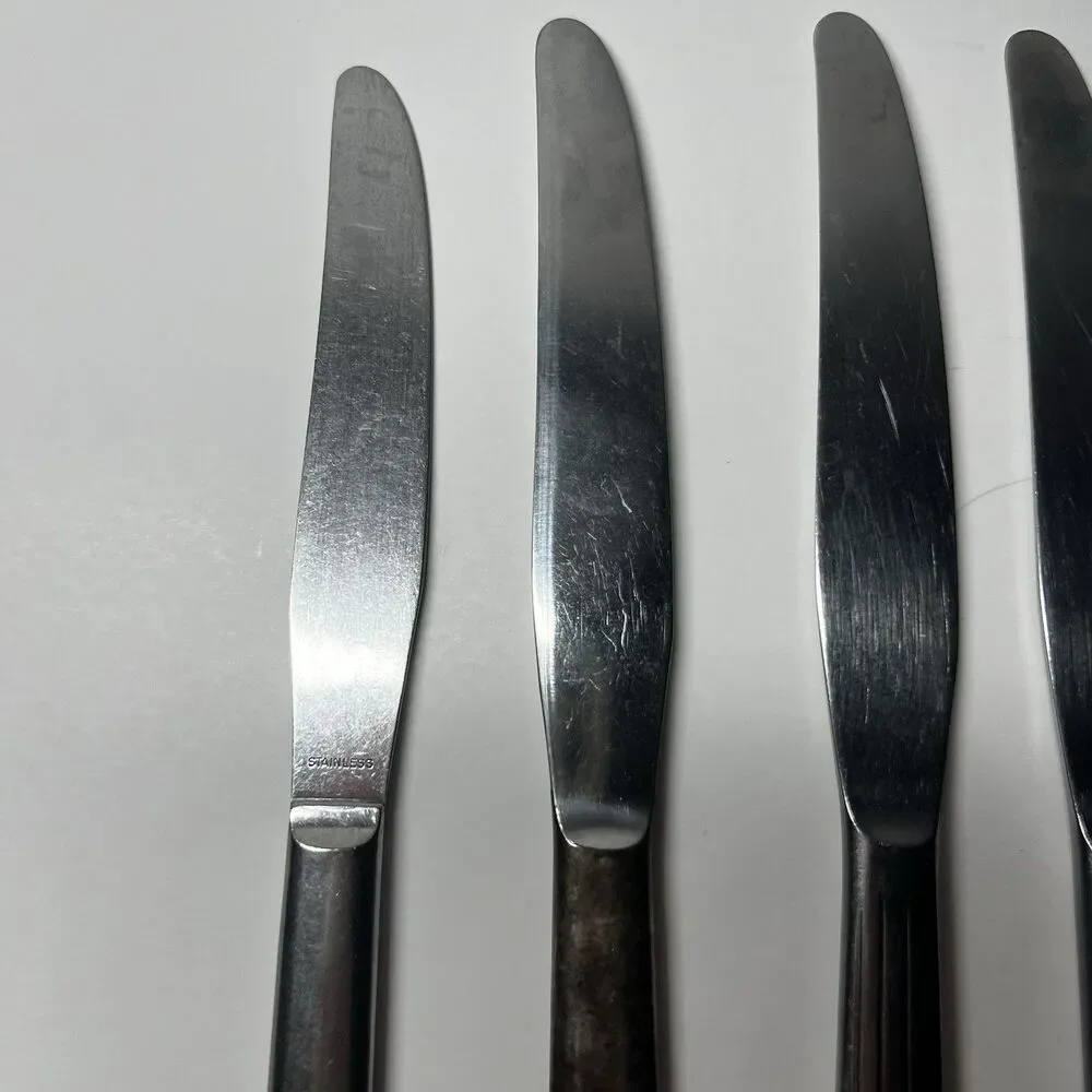 Vintage Mismatched Stainless Steel Dinner Knives Lot of 4 Mixed Patterns